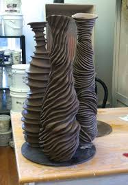 Beautiful Texture And Forms Reminds Me Of Lindsey Walls Amazing Pieces In Our Sculpture Class In College Seramik Sanati Seramik Heykeller Comlek