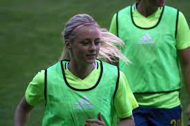 Charlotta eva schelin (born 27 february 1984) is a swedish former professional footballer who most recently played as a striker for fc rosengård of the damallsvenskan. Bilder Pa Sverige Och Japan En Blogg Om Internationell Damfotboll