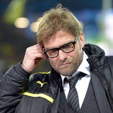.dass sich jürgen klopp eigenhaar verpflanzen ließ, um seine geheimratsecken zu verbergen. Haarausfall Beim Mann So Funktioniert Die Haartransplantation Der Spiegel
