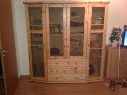 Vor allem für frettchen bietet sich der große wohnraum an. Kleiderschranke In Chinchillakafige Umbauen Chinchilla Scientia Com