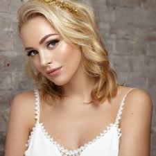 Music tracks, songs, playlists tagged bees knees