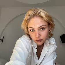 Sarah (@vassault_) · Instagram photos and videos