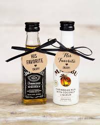 11 Diy Wedding Favor Cocktail Kits Brit Co Uniquebeddings Beach Theme Wedding Favors Wedding Gifts For Guests Wedding Gift Favors