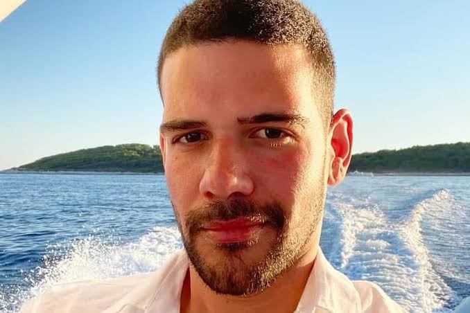 Médico de SP morre após deixar motel correndo em Salvador
