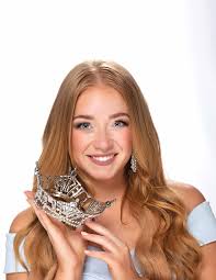 Holiday 2022 VOLUME 47 NUMBER 4