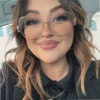 Gail Villa's Instagram, Twitter & Facebook