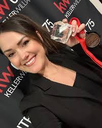 Shawna Keller's Instagram, Twitter & Facebook