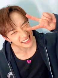 cinnamon roll or 😈? @ᴋᴀᴛʏ ʙᴀʀᴋs ғᴏʀ ᴄʜᴀɴ 💋 #bangchan #bangchanedit  #bangchanbestleader #christopherbang #chrisbang #cinnamonroll  #straykidsstay #straykids #방찬 #bangchanarmpits #스트레이키즈