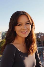 Amanda Walton's Instagram, Twitter & Facebook