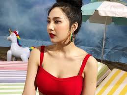 Intip Seksinya Joy Red Velvet Pakai Bikini Merah : Okezone Lifestyle