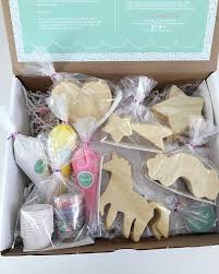 Rainbows And Unicorns Cookie Decorating Kit Perfect Play Date Activity More On Our Website Linkinpr Cookie Decorating Kits Unicorn Cookies Cookie Decorating