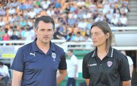 Clermont foot 63 have appointed the former france captain corinne diacre as their coach, replacing helena costa. Corinne Diacre Clermont Aspire A Aller Plus Haut Video Charente Libre Fr