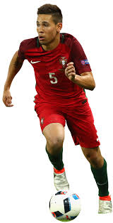 Guerreiro esta época somou apenas 14 jogos. Raphael Guerreiro Football Render 37993 Footyrenders