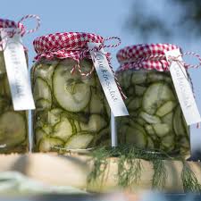 Eingelegter Gurkensalat Rezept Gurkensalat Gurken Einmachen Gurke