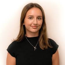 Elise Kirkpatrick's Instagram, Twitter & Facebook