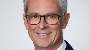 Wir freuen uns auf ihren besuch in unserer geschäftsstelle hinterschmiding. Manfred Asenbauer Ist Neuer Vorstandsvorsitzender Der Vr Bank Passau