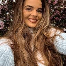 Shawna Harrington's Instagram, Twitter & Facebook