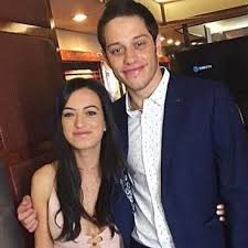 Amy waters davidson ist die mutter eines berühmten komikers pete davidson. Pete Davidson Family Ex Girlfriend Sister Father Mother Afalona