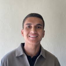 Extremely happy and grateful to announce that I will be joining the Beacon  Hill Portland Finance team as a Staffing Consultant upon graduation.