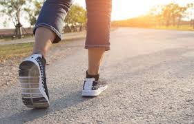 Best Walking Shoes For Concrete 2019 Top 10 Products For Men And Women Best Walking Shoes Best Sneakers For Walking Best Sneakers