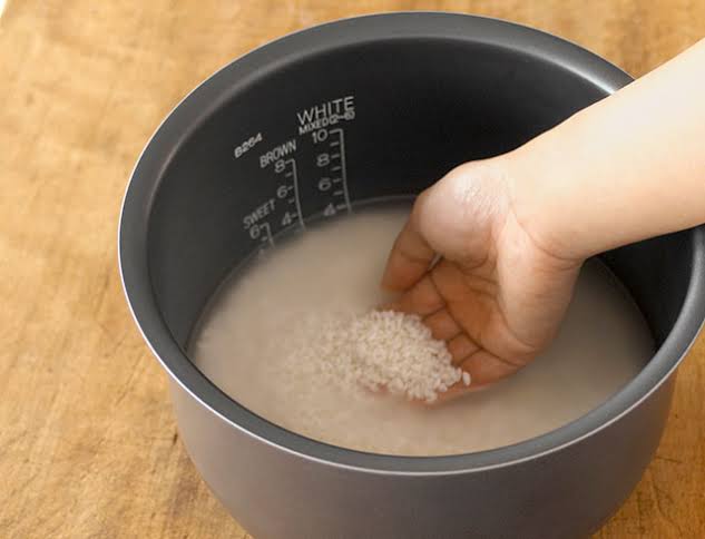 Zojirushi NS‑TSC10 5.5‑Cup Rice-Cooker-Manual-Settings-Cleaning-and-Troubleshooting-Guide-fig-3