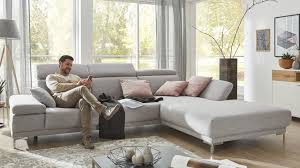 Fruhlingsfrische Farbe In Der Interliving Sofa Serie 4251 Interliving Moebelfuerdichgemacht Sofa Ecksofa Eckcouch Fernsehzimmer Wohnen Ecksofa