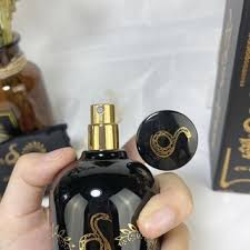 The voice of the snake eau de parfum by gucci is a woody spicy fragrance for women and men. Gucci The Voice Of The Snake Edp 100ml 1984 Superego