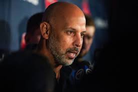 Craig Breslow, Alex Cora slowly building working relationship