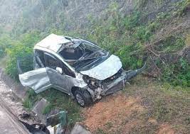 Los occisos fueron identificados como josé aníbal castillo soto, de 23 años de edad, residente en higüey, y josé guillermo villamán, de 36. Accidente Afecta A Seis Personas Carretera La Romana San Pedro De Macoris Tiempo