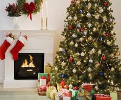 See these beautiful christmas tree color and decor schemes! 25 Great Ideas How To Create The Prettiest Christmas Tree Decoration