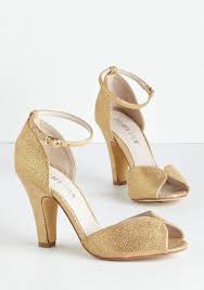 Fine Dining Heel In Gold Mod Retro Vintage Heels Modcloth Com Modcloth Shoes Vintage Heels Gold Shoes