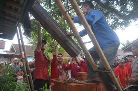 30+ ide keren abstract glittery blue background images. Gotong Royong Di Desa Grantung Dari Rehab Rtlh Hingga Bangun Jalan Rabat Beton Kabupaten Purbalingga