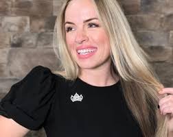 Eden Crown: Pageant Contestant Number Magnet Sashes Fashion Accessory Gift  Button Pin Lapel Brooch Magnetic