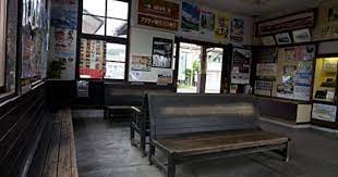 遠州森駅訪問記 天竜浜名湖鉄道 木造駅舎の旅 駅 ベンチ 木製ベンチ