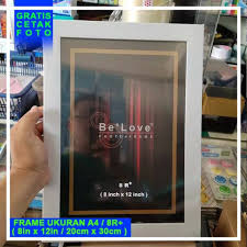 Karena kita jarang menggunakan satuan inci maka tentunya kita perlu mengetahui berapa ukuran foto 3r dalam cm, mm dan juga pixel. Bingkai Foto A4 20x30 Cm Gratis Cetak Foto Shopee Indonesia