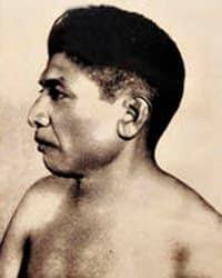 Un poco de historia acerca del modelo del indio lempira, el primero es don  Samuel Castillo Giron el fotografo que le tomo las fotos al modelo, un  recluta del ejercito allá por