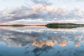 An ill dutch woman visits her family in norway in hopes of reconnecting with her estranged mother. Oursea Photo Exhibition Eva Roos Sensations By The Sea Moomin