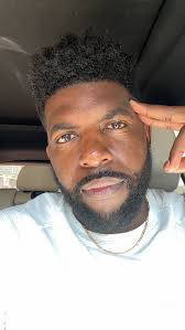 Kyren Lacy, 24 year old, star LSU wide receiver, died this morning. The  cause of death is being reported that he died by suicide. Lacy was going to  be selected in the