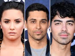 Wilmer valderrama started being photographed with lindsay lohan when she was 17 and he was 24. Demi Lovato Reveals Why She S Not Friends With Wilmer Valderrama Joe Jonas And Other Exes