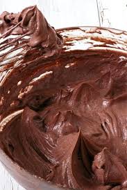 Try This Chocolate Buttercream Frosting No Powdered Sugar Needed It Is So Light And Homemade Chocolate Frosting Chocolate Icing Recipes Frosting Recipes Easy