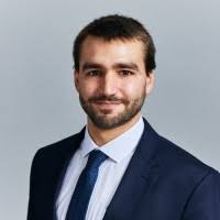 800+ perfiles de «Danilo»