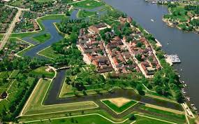 The administrative centre of the municipality is the city of fredrikstad. Fortified Fredrikstad Destinations Visitoslofjord Fredrikstad Star Fort Countries Around The World