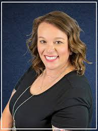 Samantha Eubanks's Instagram, Twitter & Facebook