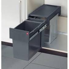 Poubelle Coulissante 2 Bacs De Capacite 31 Litres Poubelle Coulissante Poubelle Coulissante Sous Evier Poubelle Sous Evier