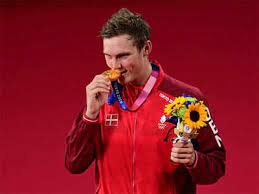 In the past, i was thinking that olympics is all about getting results and winning medals, and that was all. Ui3iyddtufq6xm