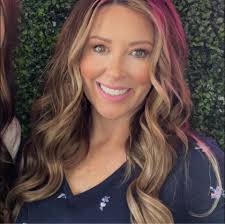 Randi Gibson's Instagram, Twitter & Facebook