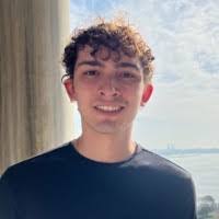 Elsa Adriano's Instagram, Twitter & Facebook