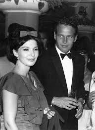Nació como graciela noemí zabala, en buenos aires y es una actriz argentina del cine y la televisión. Graciela Borges Si Fuera Hombre No Me Pondria De Novio Conmigo Infobae