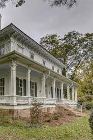 Said they would be complete building house by december and haven't even completed framing punch. 1838 Historic Jordan Bellew In Monticello Georgia Captivating Houses Old Houses Old Abandoned Houses Historic Homes For Sale