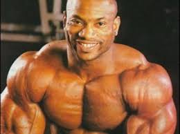 Dexter Jackson Dexter "The Blade" Jackson (born November 25, 1969) is an  IFBB professional bodybuilder and the 2008 Mr....
